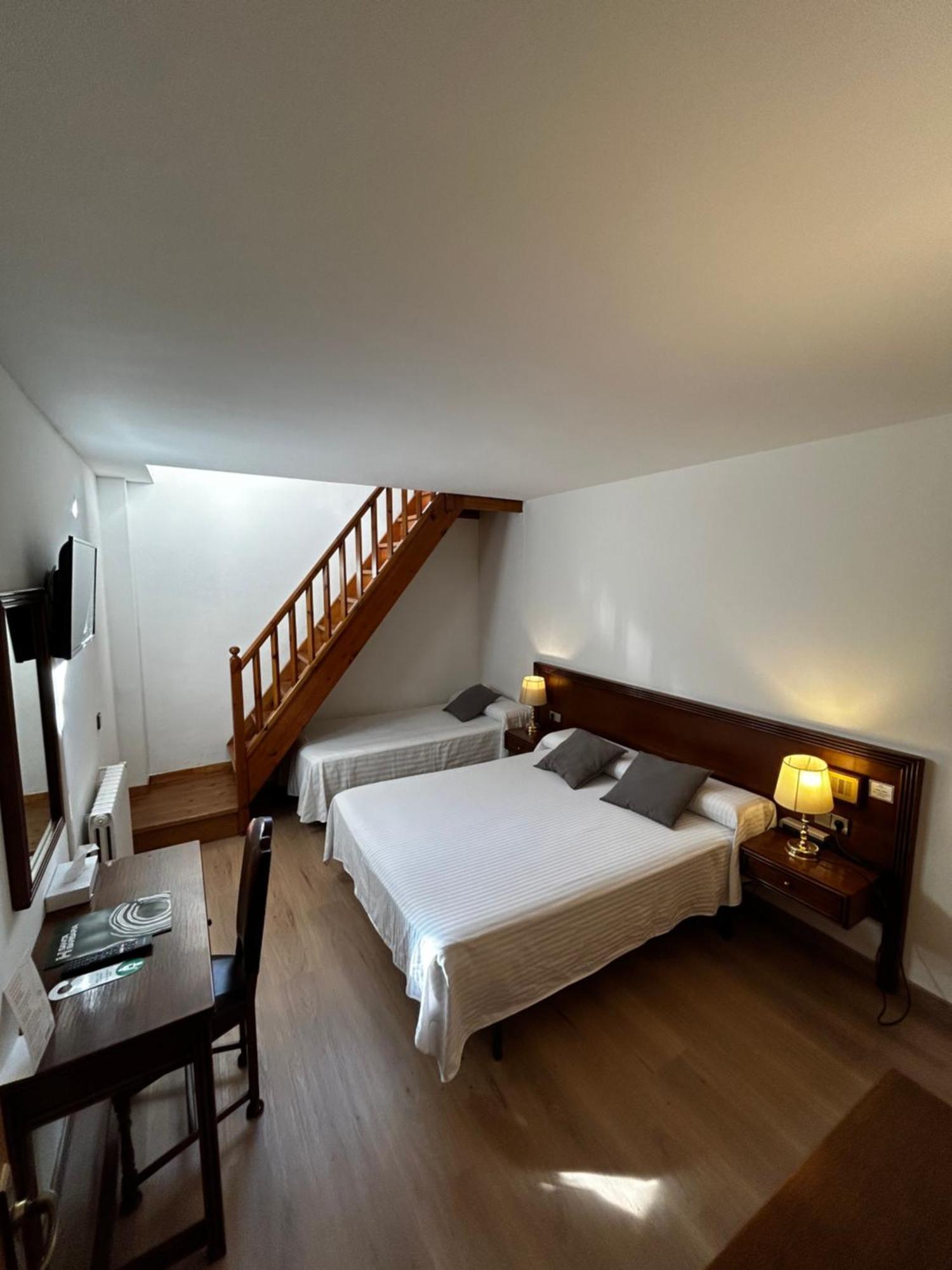 Hotel Santa Bàrbara De La Vall D'ordino Esterno foto