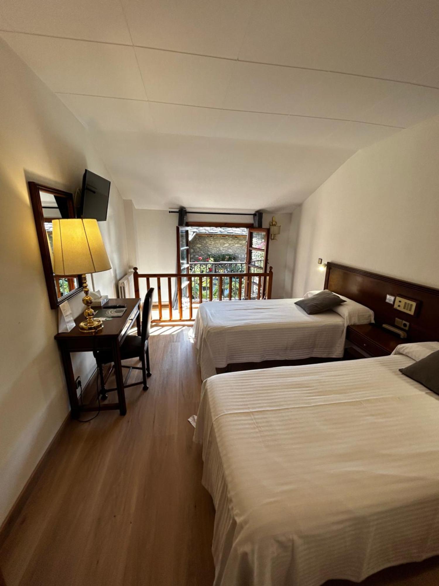 Hotel Santa Bàrbara De La Vall D'ordino Esterno foto
