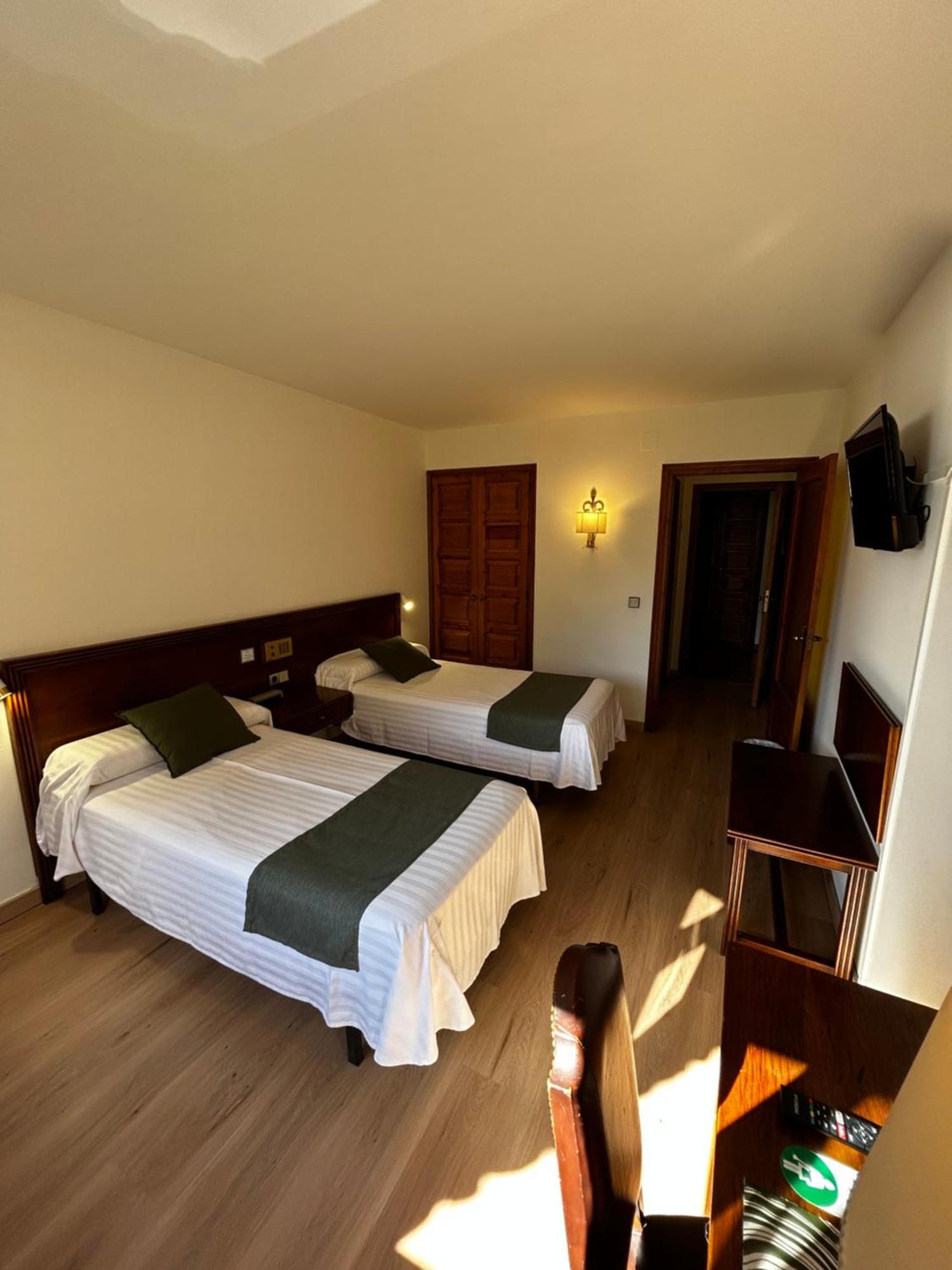 Hotel Santa Bàrbara De La Vall D'ordino Esterno foto