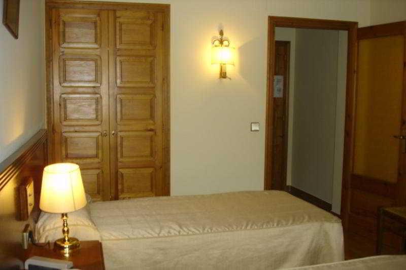 Hotel Santa Bàrbara De La Vall D'ordino Esterno foto