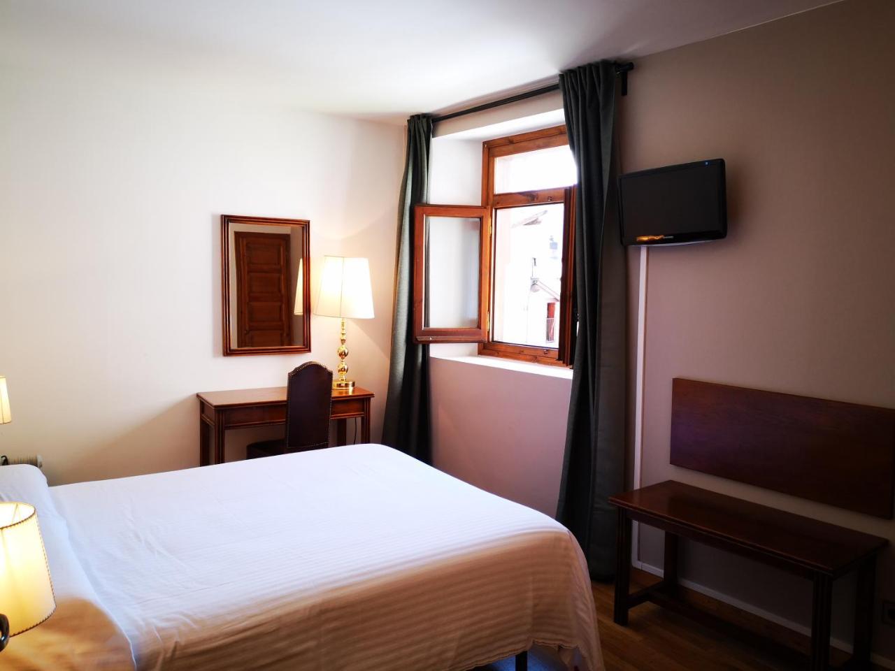 Hotel Santa Bàrbara De La Vall D'ordino Esterno foto