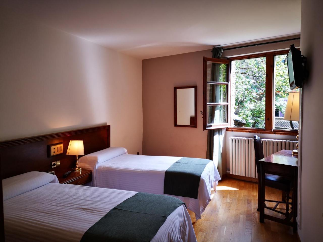 Hotel Santa Bàrbara De La Vall D'ordino Esterno foto