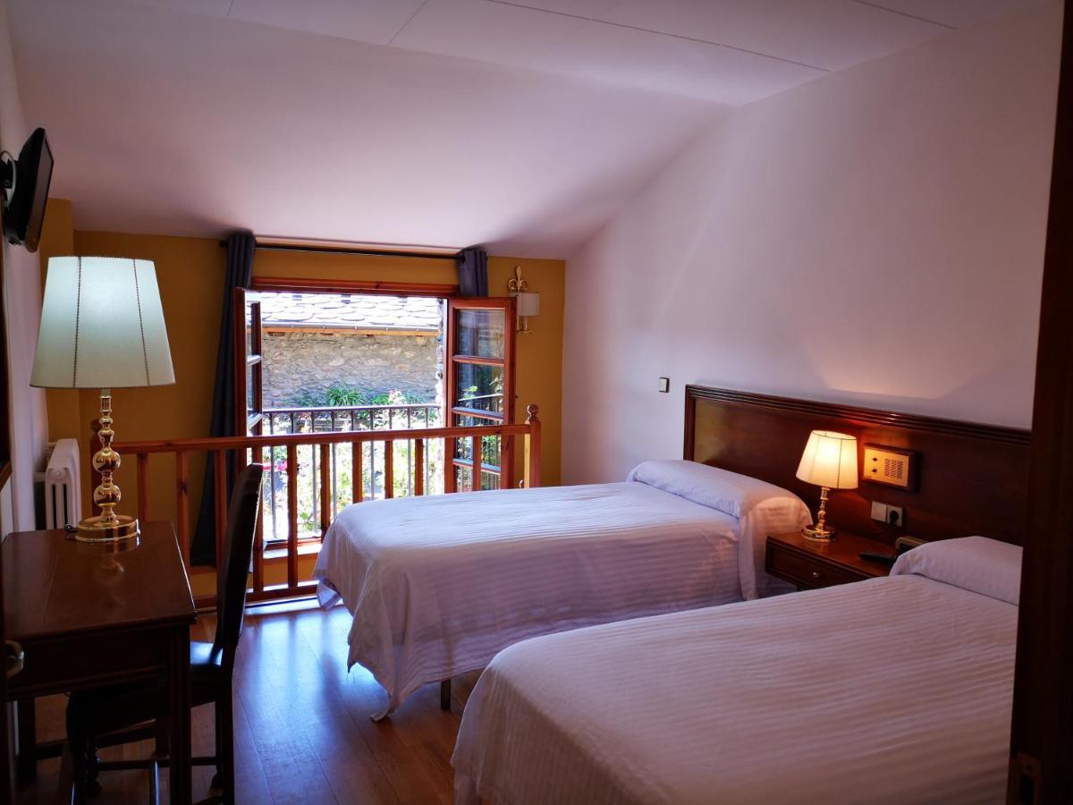Hotel Santa Bàrbara De La Vall D'ordino Esterno foto